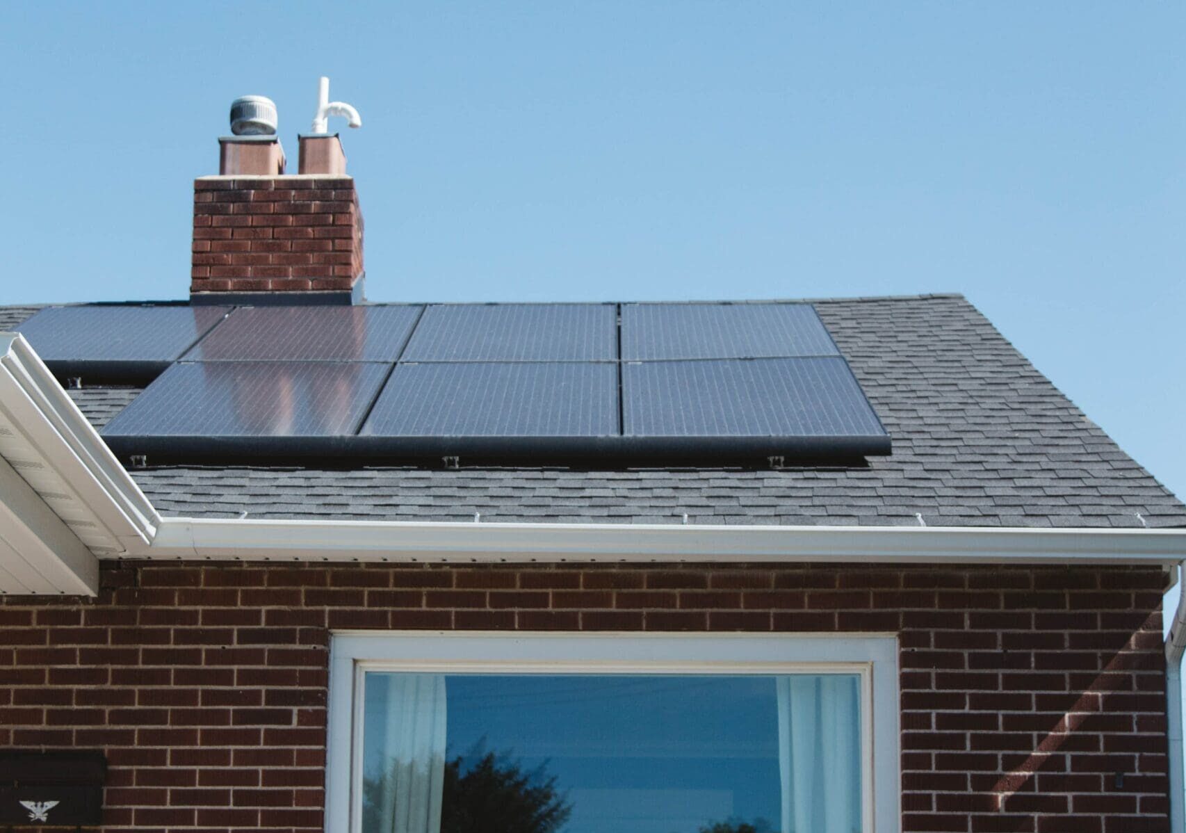 Solar Panels Power Home During Disaster 2026: How